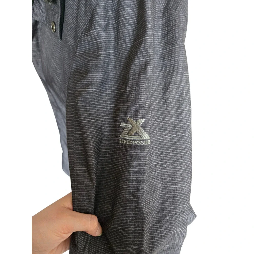 ZeroXposur gray zip front rain coat with pockets and hood, size medium